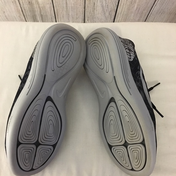 Nike Running Shoes - Picture 6 of 6